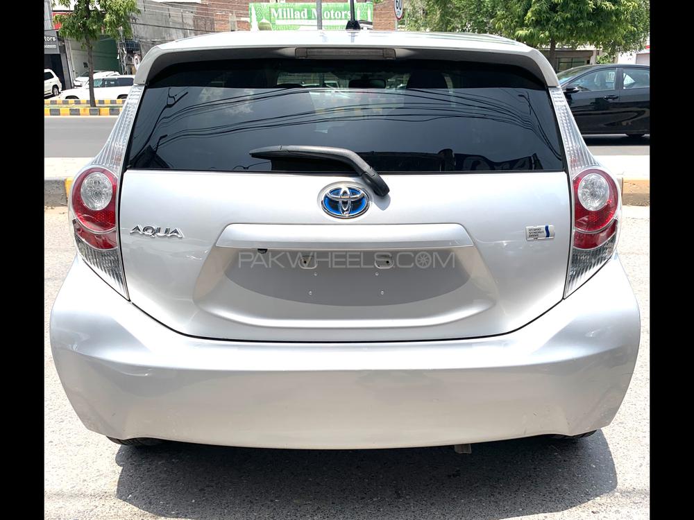 Toyota Aqua 2014 for Sale in Lahore Toyota Aqua 2014 for Sale in Lahore Image-3
