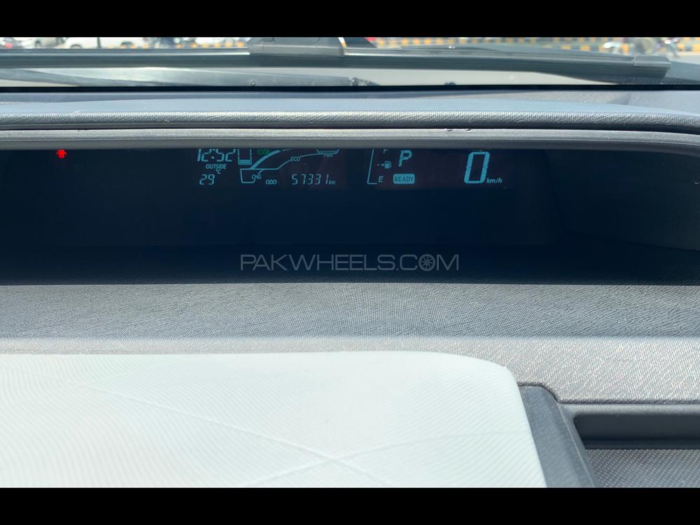 Toyota Aqua 2014 for Sale in Lahore Toyota Aqua 2014 for Sale in Lahore Image-8