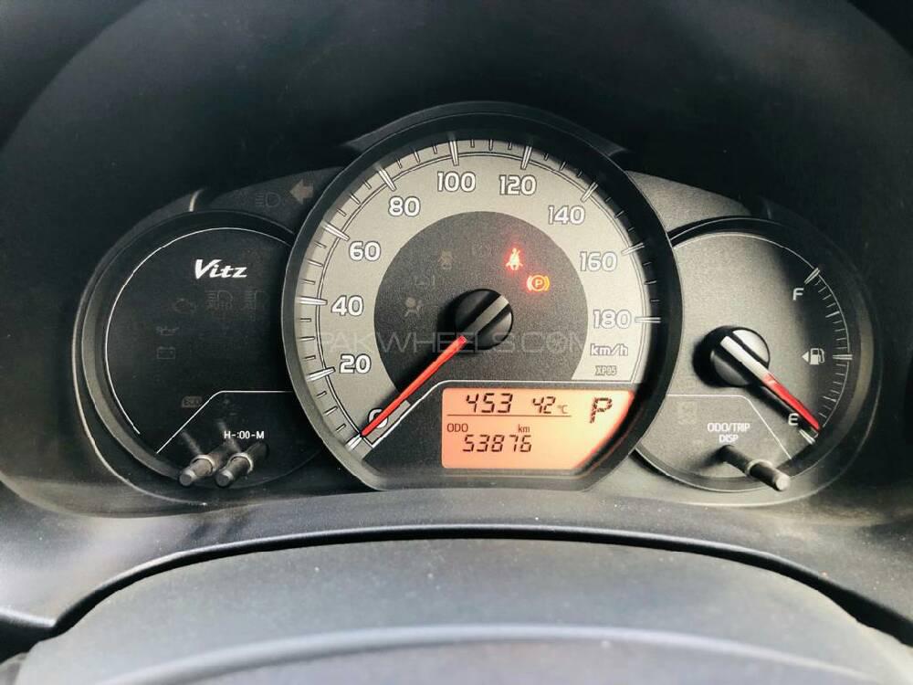 Toyota Vitz 2015 for Sale in Lahore Toyota Vitz 2015 for Sale in Lahore Image-4