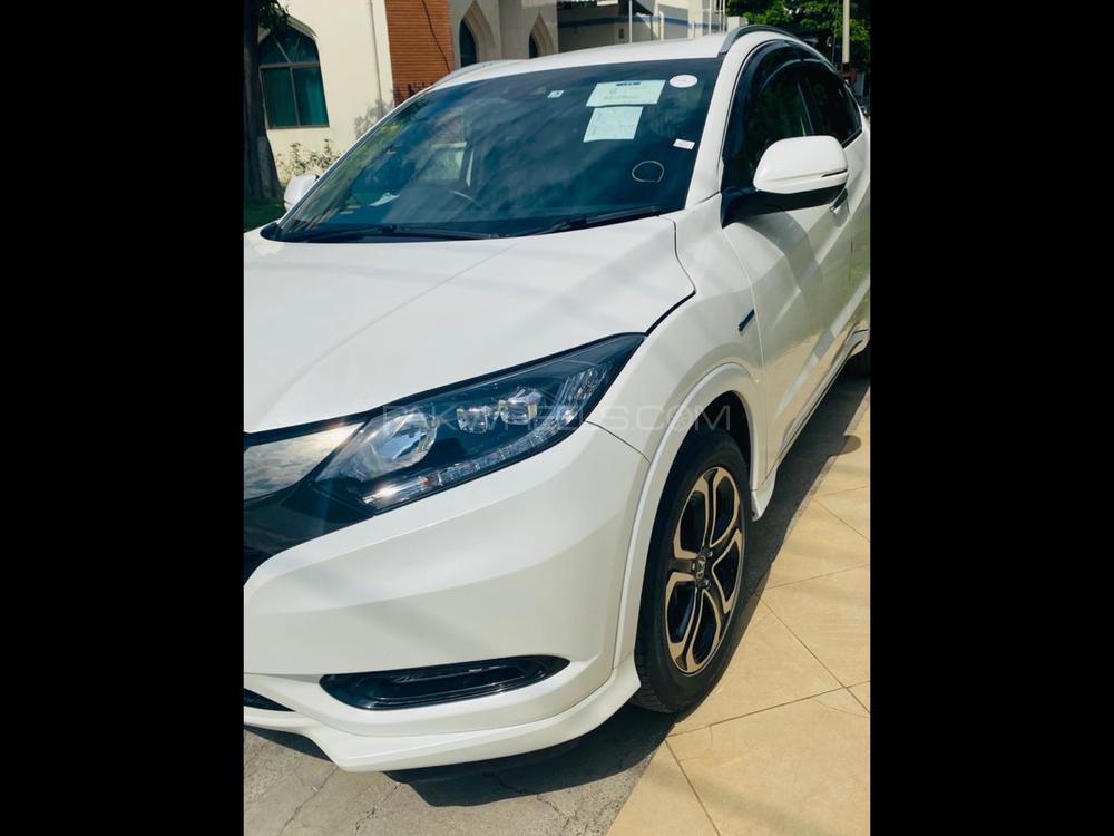 Honda Vezel 2017 for Sale in Sialkot Image-1