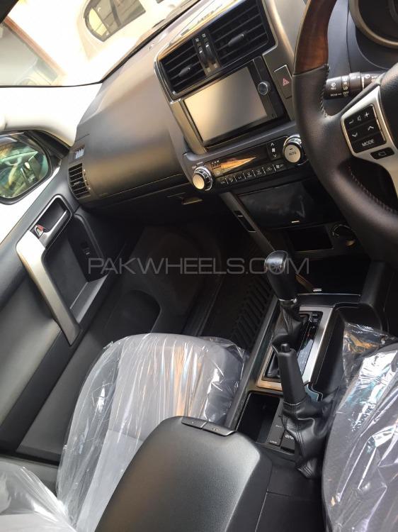 Toyota Prado 2012 for Sale in Lahore Toyota Prado 2012 for Sale in Lahore Image-9