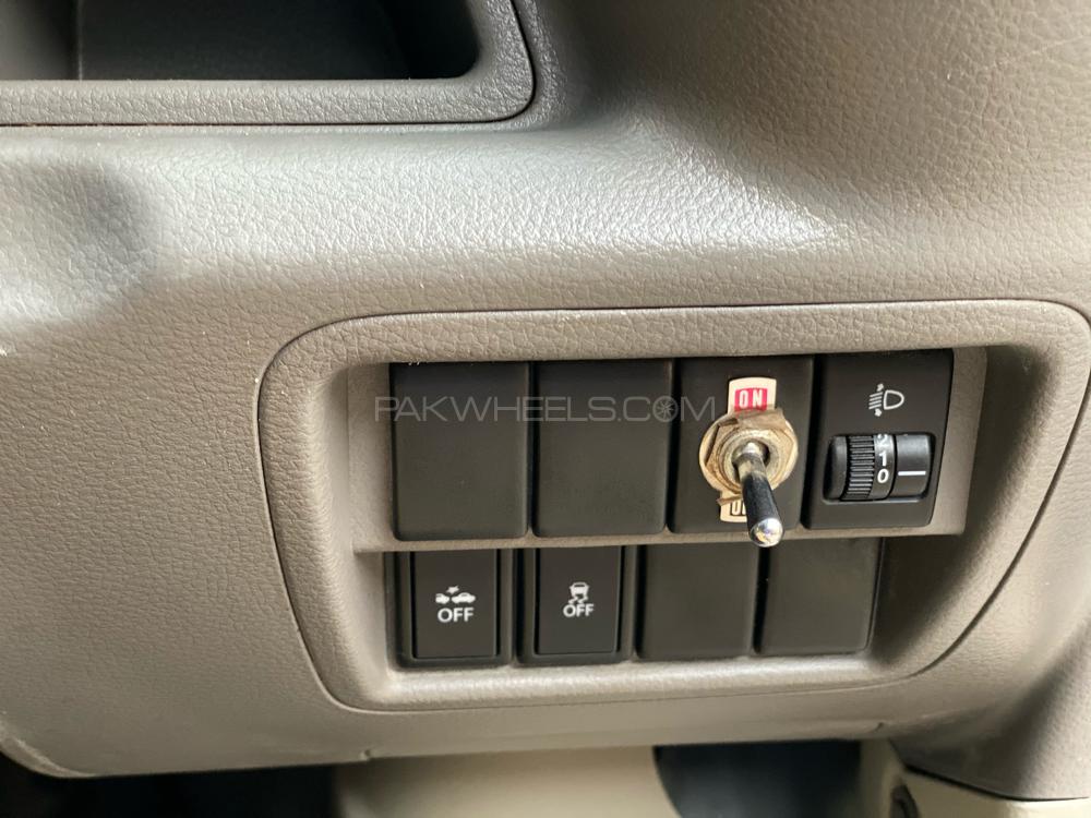 Nissan Clipper 2015 for Sale in Lahore Nissan Clipper 2015 for Sale in Lahore Image-16