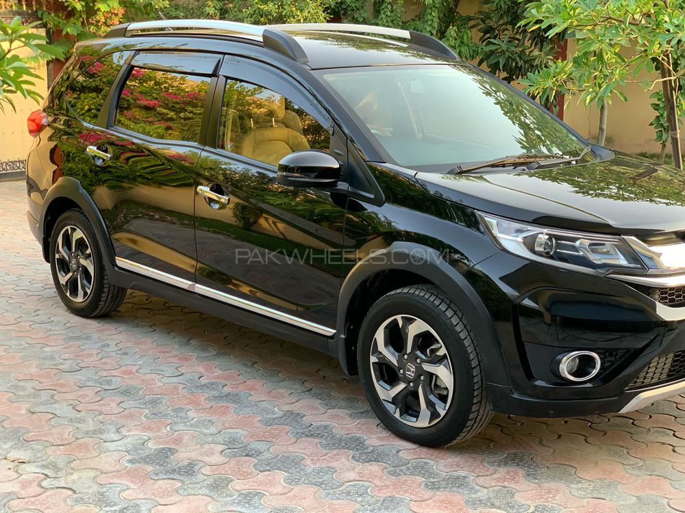 Honda BR-V 2018 for Sale in Islamabad Honda BR-V 2018 for Sale in Islamabad Image-3