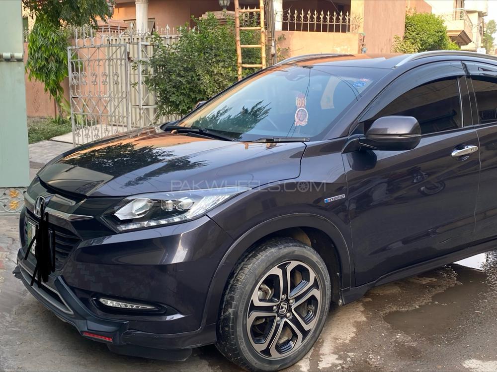 Honda Vezel 2014 for Sale in Lahore Honda Vezel 2014 for Sale in Lahore Image-5