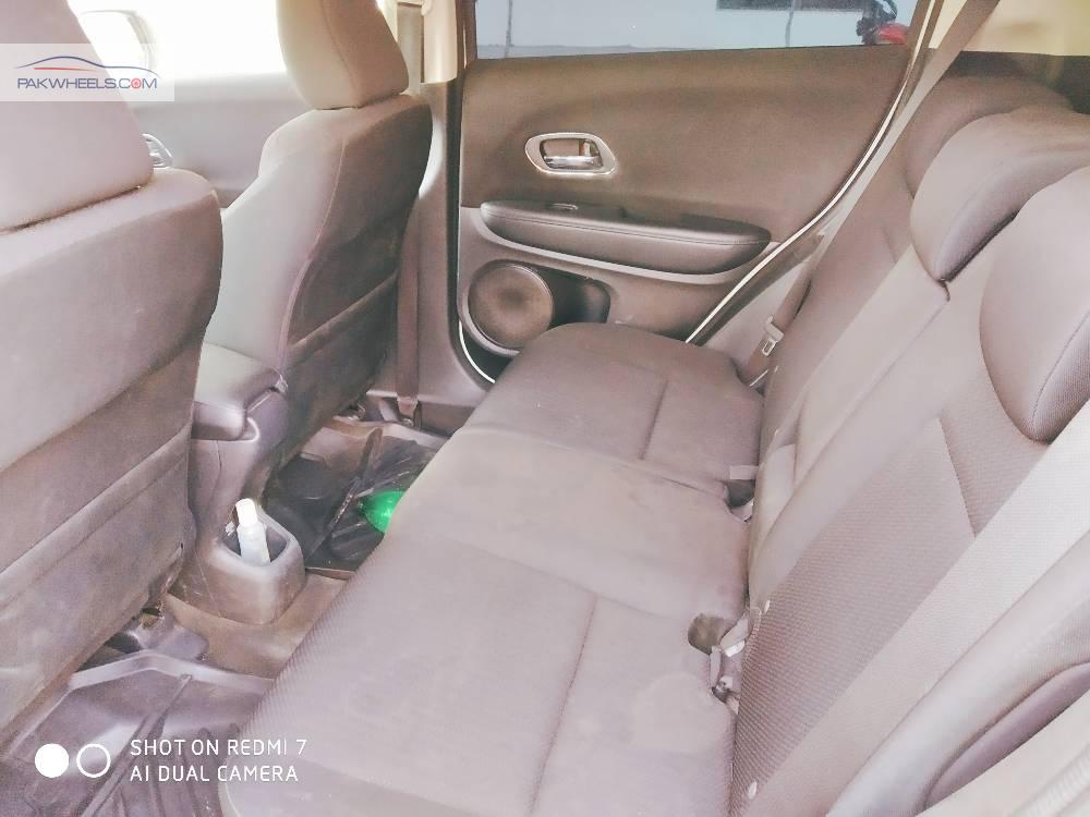 Honda Vezel 2014 for Sale in Islamabad Honda Vezel 2014 for Sale in Islamabad Image-16
