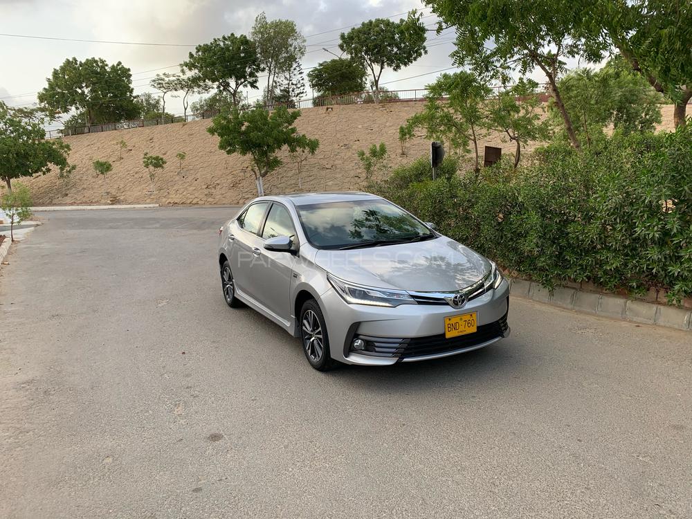 Toyota Corolla 2018 for Sale in Karachi Image-1