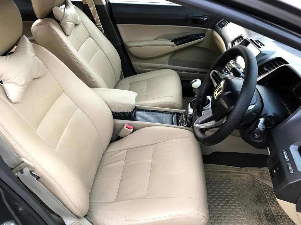 Honda Civic - 2011  Honda Civic - 2011  Image-5