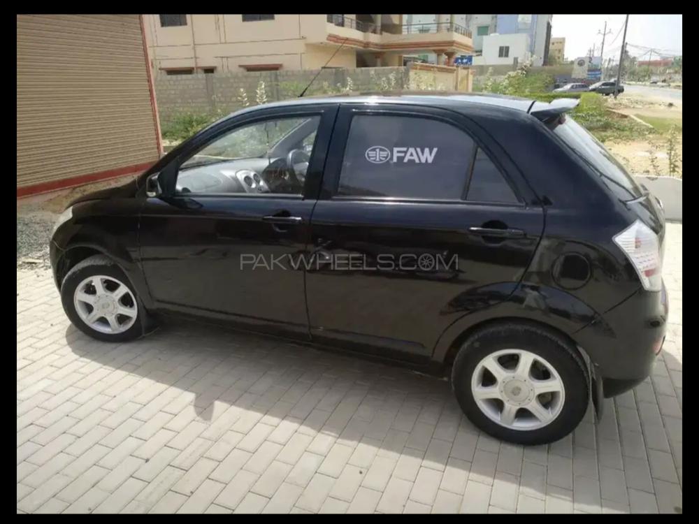 FAW V2 2017 for Sale in Karachi FAW V2 2017 for Sale in Karachi Image-10