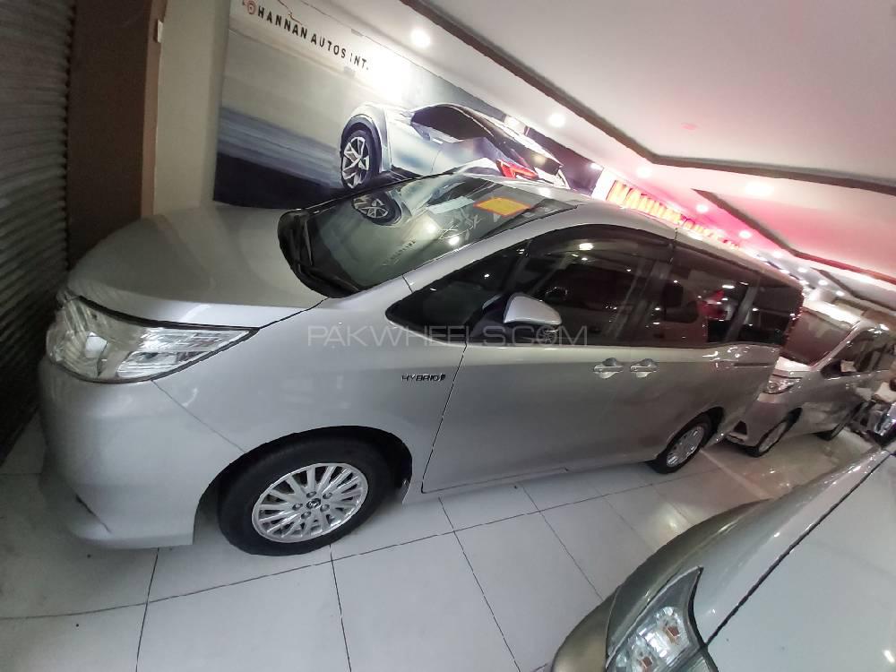 Toyota Noah 2015 for Sale in Peshawar Toyota Noah 2015 for Sale in Peshawar Image-2