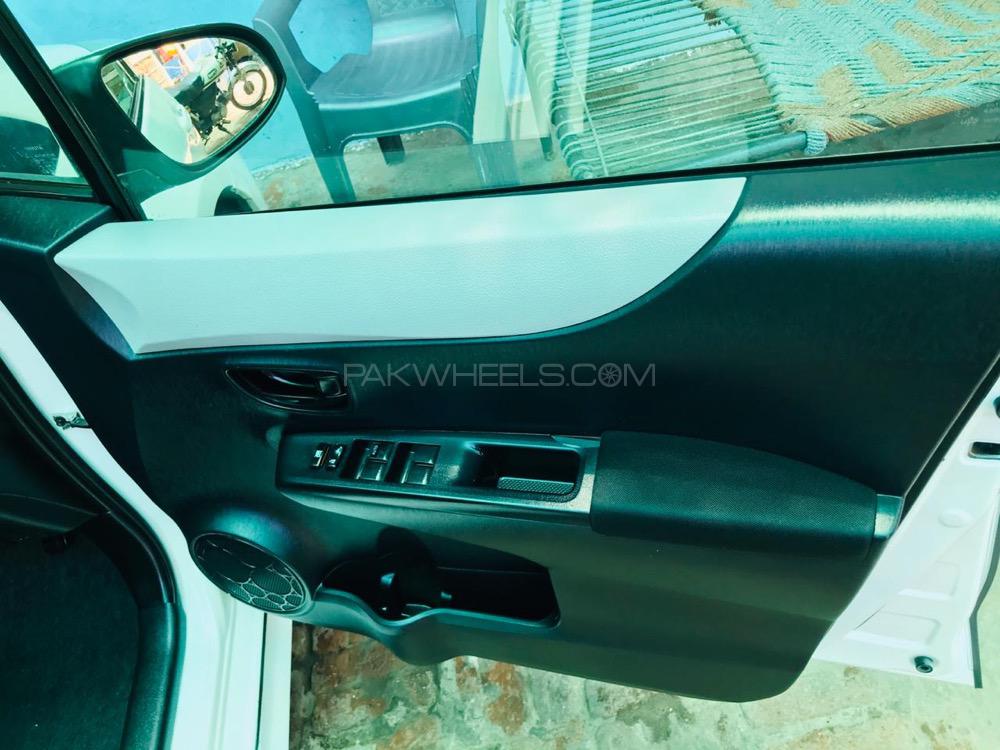 Toyota Vitz 2011 for Sale in Faisalabad Toyota Vitz 2011 for Sale in Faisalabad Image-4