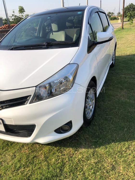 Toyota Vitz 2011 for Sale in Faisalabad Image-1