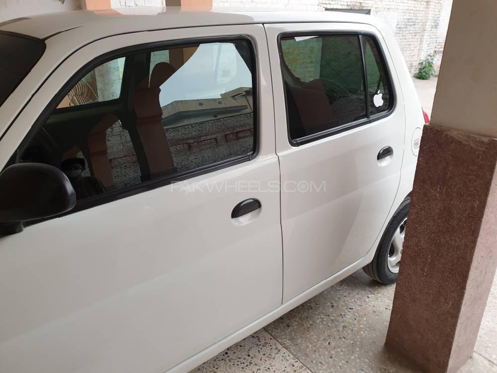 Daihatsu Esse 2011 for Sale in Peshawar Daihatsu Esse 2011 for Sale in Peshawar Image-5