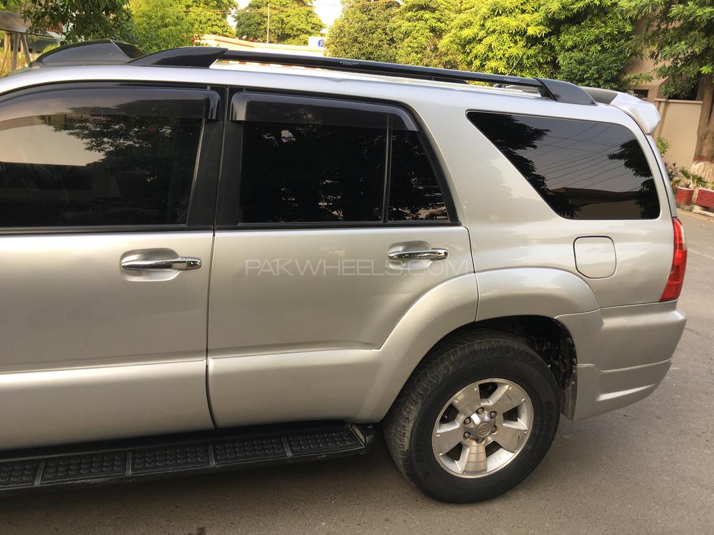 Toyota Surf 2004 for Sale in Sargodha Image-1