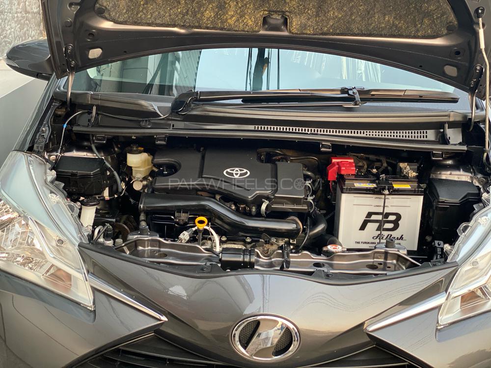 Toyota Vitz 2017 for Sale in Lahore Toyota Vitz 2017 for Sale in Lahore Image-15