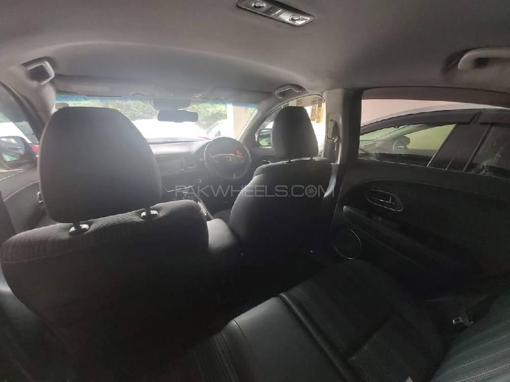 Honda Vezel 2017 for Sale in Lahore Honda Vezel 2017 for Sale in Lahore Image-16