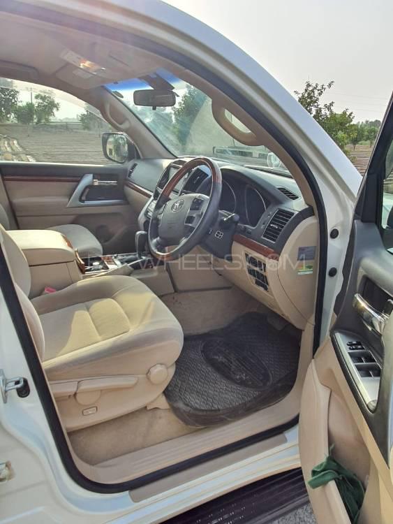 Toyota Land Cruiser 2013 for Sale in Vehari Toyota Land Cruiser 2013 for Sale in Vehari Image-13