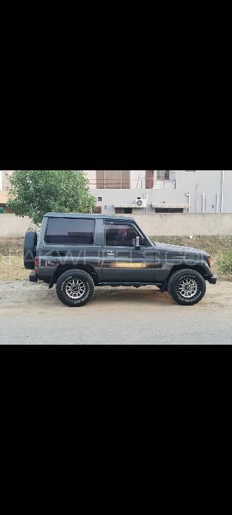Toyota Land Cruiser 1986 for Sale in Kohat Toyota Land Cruiser 1986 for Sale in Kohat Image-2