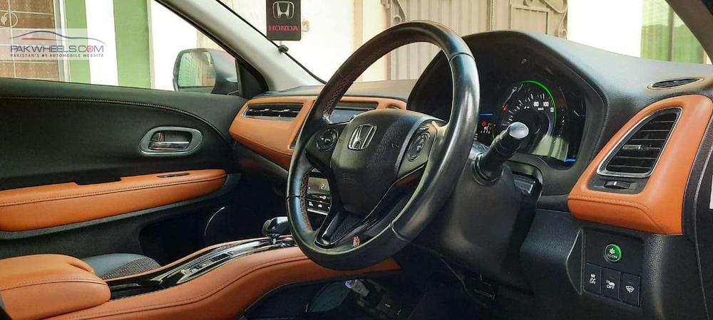 ہونڈا ویزِل 2015 for Sale in لاہور ہونڈا ویزِل 2015 for Sale in لاہور Image-10