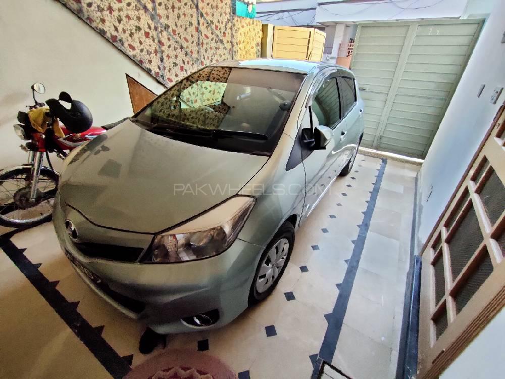 Toyota Vitz 2012 for Sale in Wah cantt Image-1