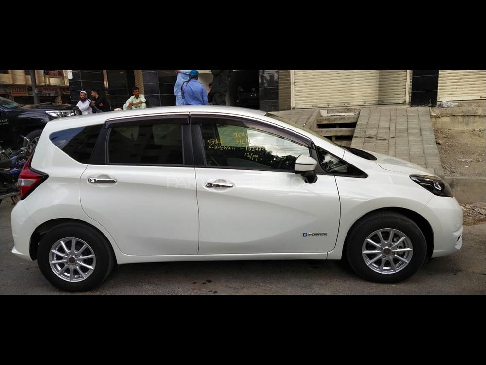 Nissan Note 2018 for Sale in Karachi Nissan Note 2018 for Sale in Karachi Image-2