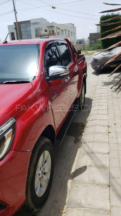 Toyota Hilux 2015 for Sale in Karachi Toyota Hilux 2015 for Sale in Karachi Image-2