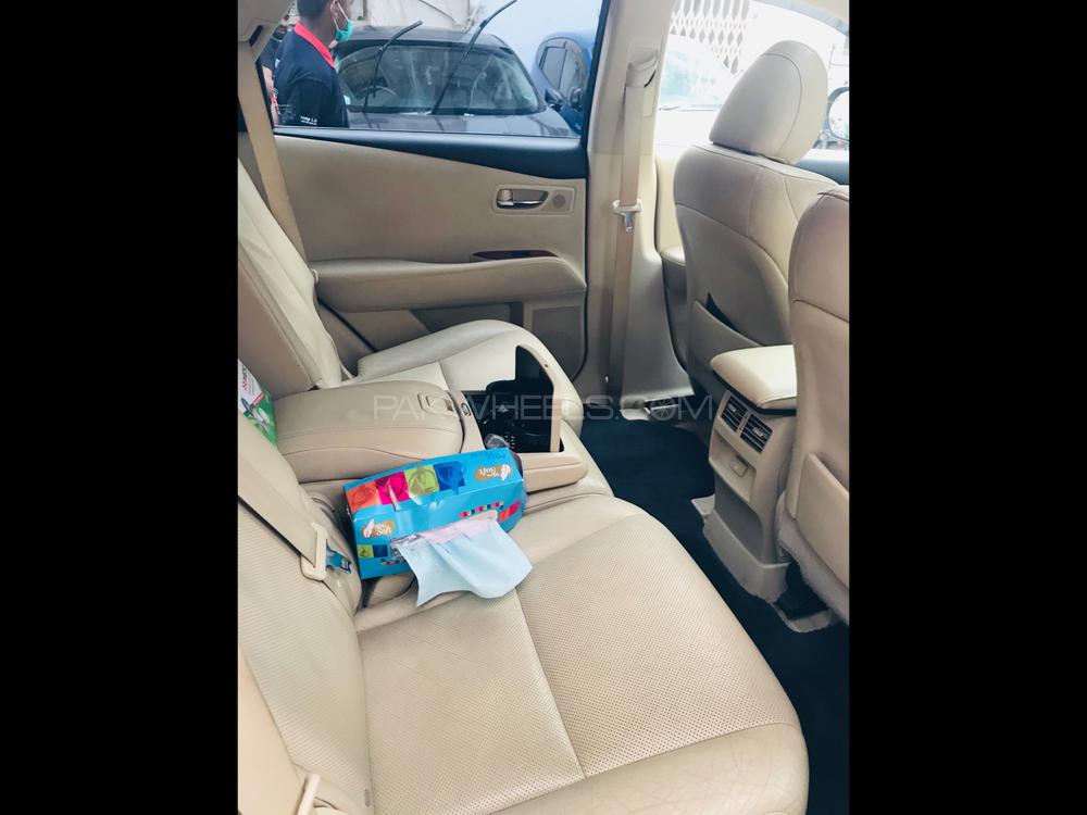 Lexus RX Series 2010 for Sale in Karachi Lexus RX Series 2010 for Sale in Karachi Image-6