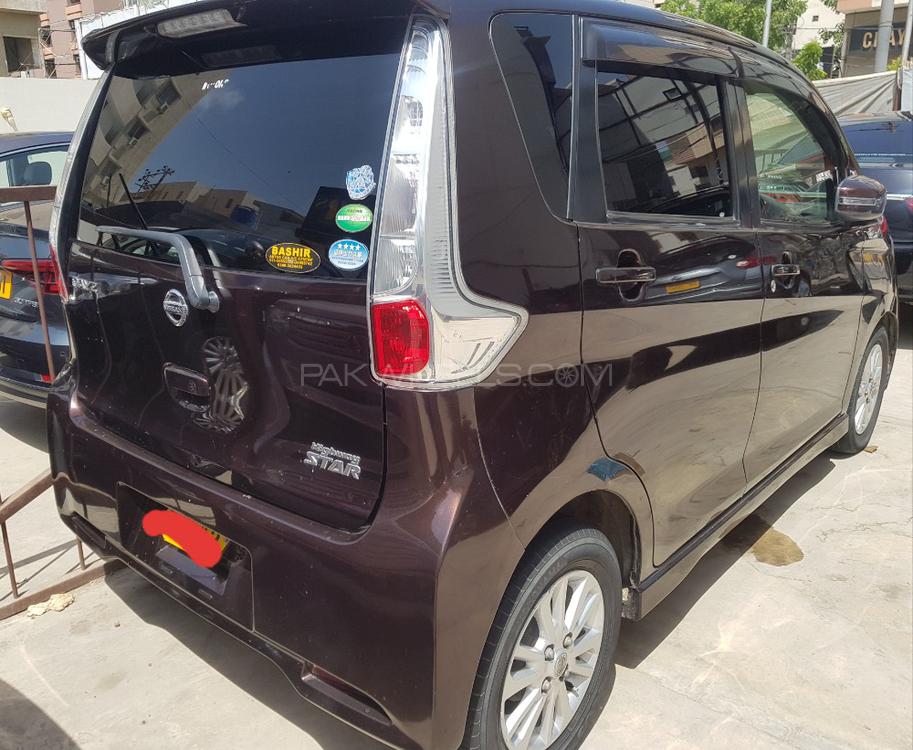 Nissan Dayz Highway Star 2014 for Sale in Karachi Nissan Dayz Highway Star 2014 for Sale in Karachi Image-2