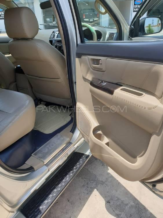 ٹویوٹا ہائیلکس 2012 for Sale in ڈڈھیال آزاد کشمیر ٹویوٹا ہائیلکس 2012 for Sale in ڈڈھیال آزاد کشمیر Image-6