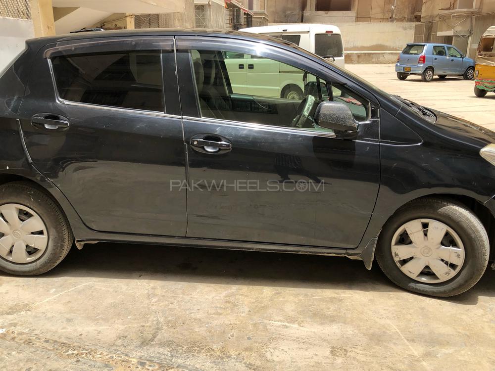 Toyota Vitz 2011 for Sale in Karachi Toyota Vitz 2011 for Sale in Karachi Image-4