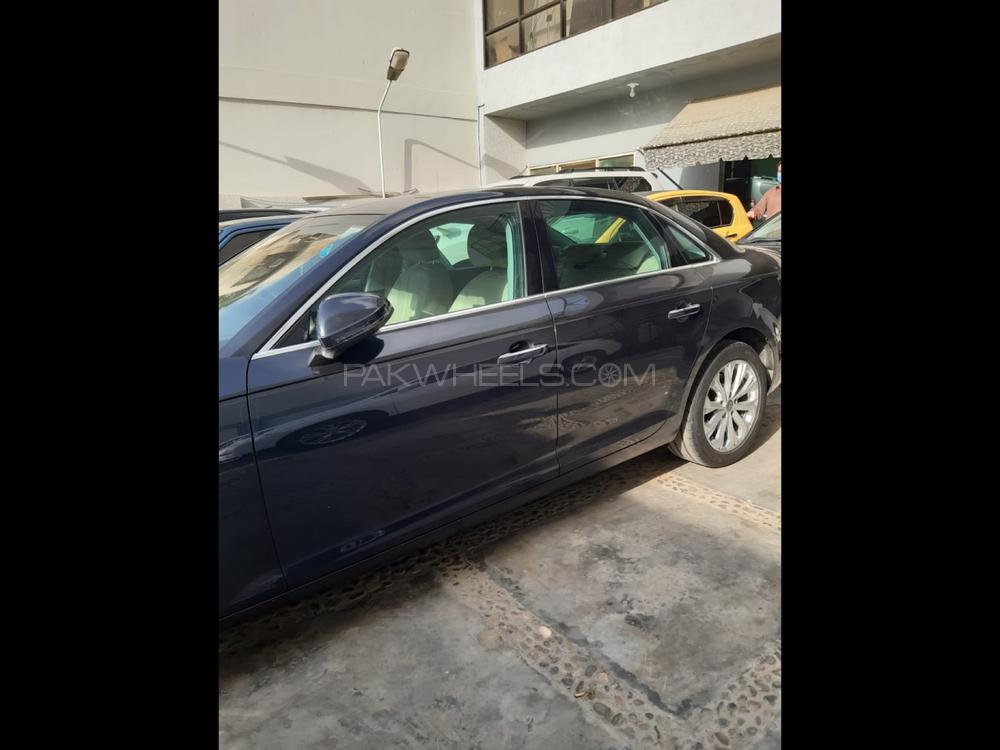 Audi A4 2016 for Sale in Karachi Audi A4 2016 for Sale in Karachi Image-4
