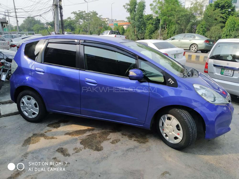 Honda Fit 2011 for Sale in Lahore Honda Fit 2011 for Sale in Lahore Image-4