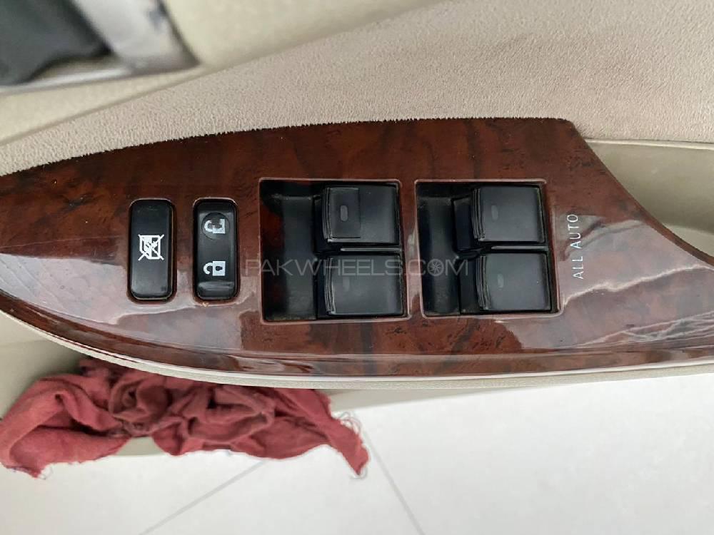 Toyota Corolla Axio 2007 for Sale in Peshawar Toyota Corolla Axio 2007 for Sale in Peshawar Image-7