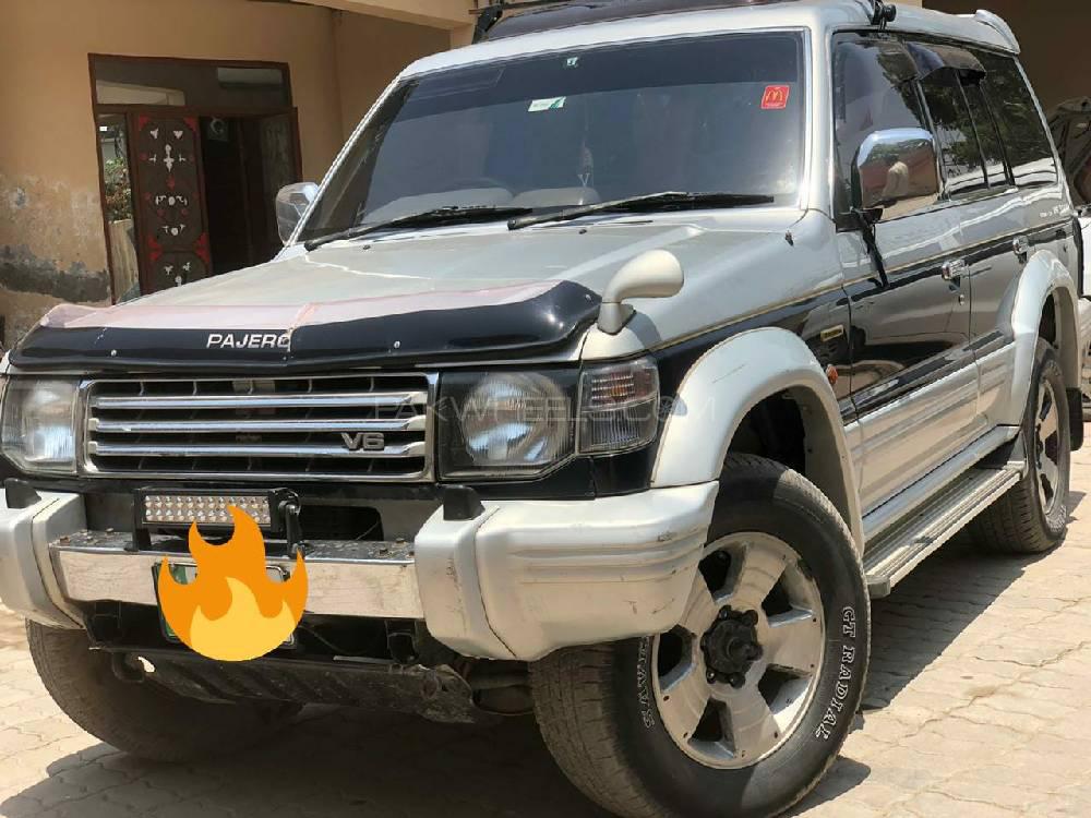 Mitsubishi Pajero 1992 for Sale in Lahore Mitsubishi Pajero 1992 for Sale in Lahore Image-4