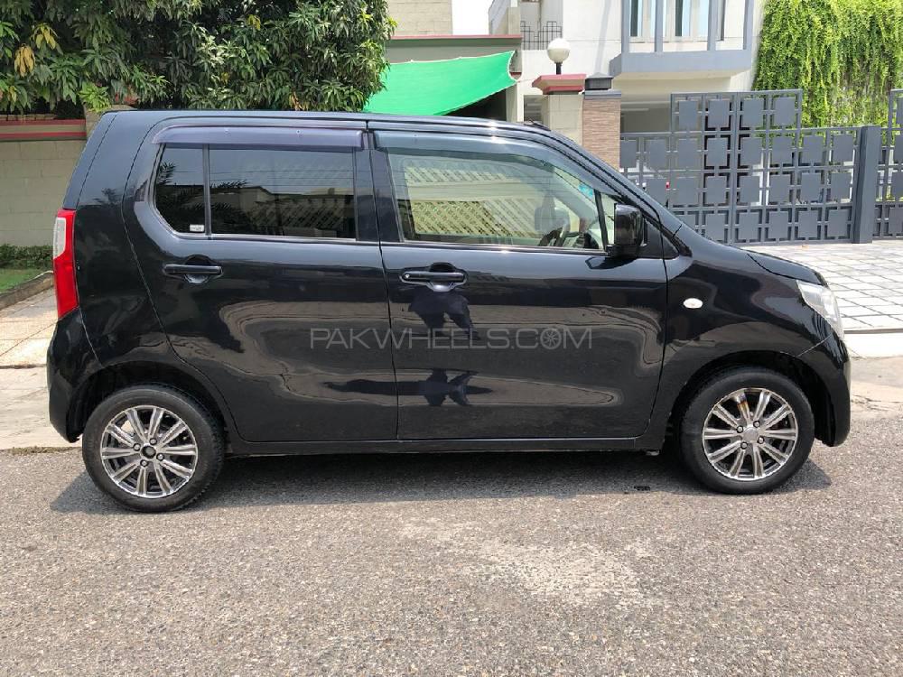 Suzuki Wagon R 2015 for Sale in Gujranwala Suzuki Wagon R 2015 for Sale in Gujranwala Image-5