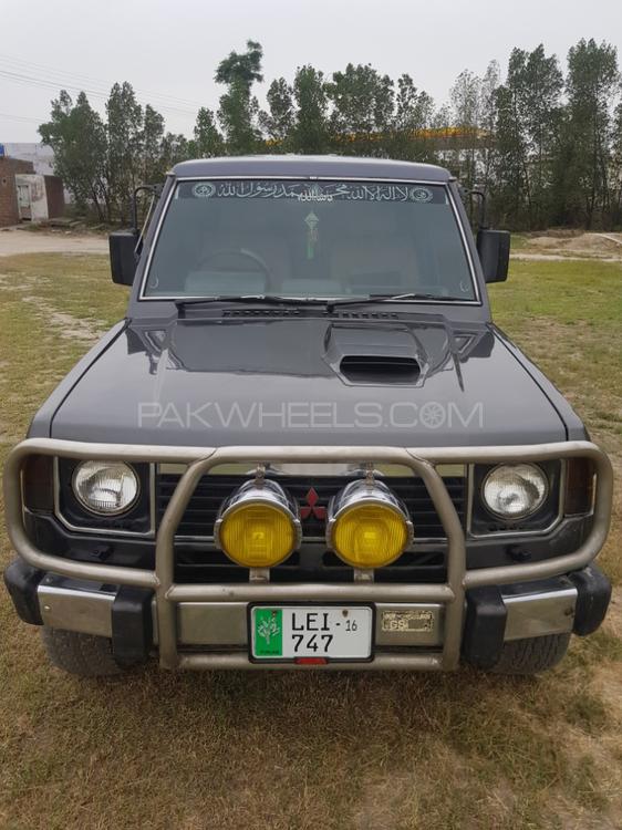 Mitsubishi Shogun 1998 for Sale in Faisalabad Image-1