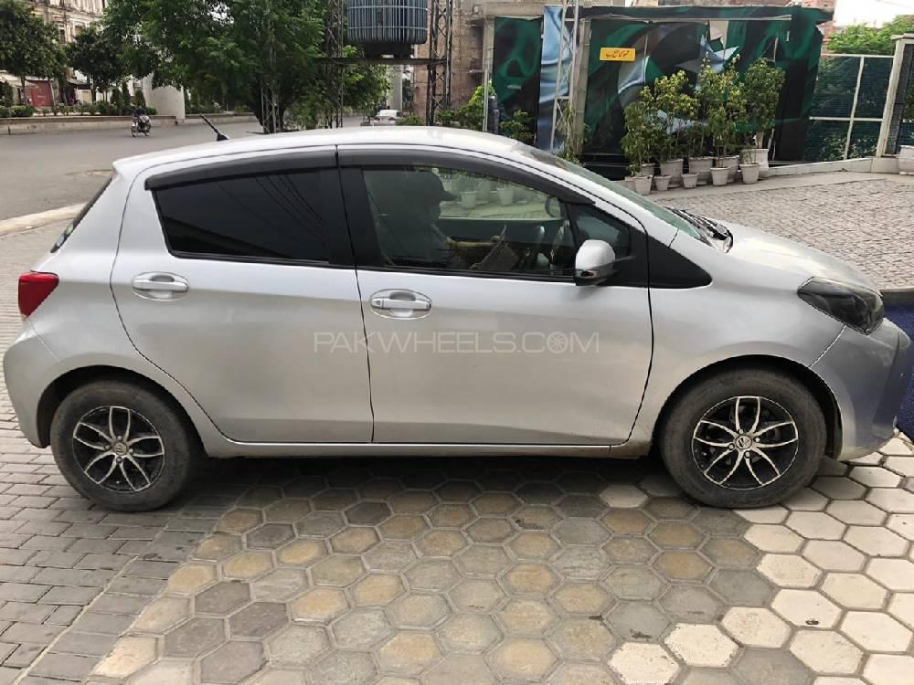 Toyota Vitz 2014 for Sale in Lahore Toyota Vitz 2014 for Sale in Lahore Image-3