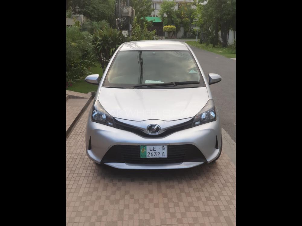 Toyota Vitz 2014 for Sale in Lahore Image-1