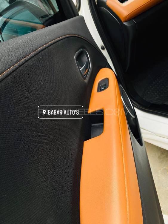 Honda Vezel 2014 for Sale in Mardan Image-1