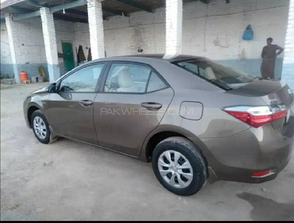 Toyota Corolla 2018 for Sale in Peshawar Toyota Corolla 2018 for Sale in Peshawar Image-3