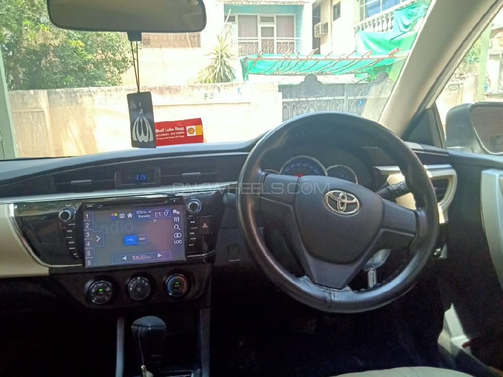 Toyota Corolla 2015 for Sale in Peshawar Toyota Corolla 2015 for Sale in Peshawar Image-9