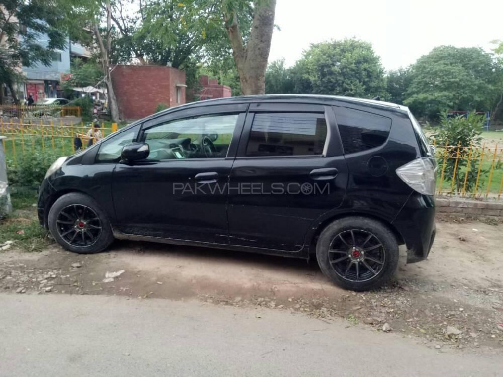 ہونڈا فٹ 2011 for Sale in لاہور ہونڈا فٹ 2011 for Sale in لاہور Image-8