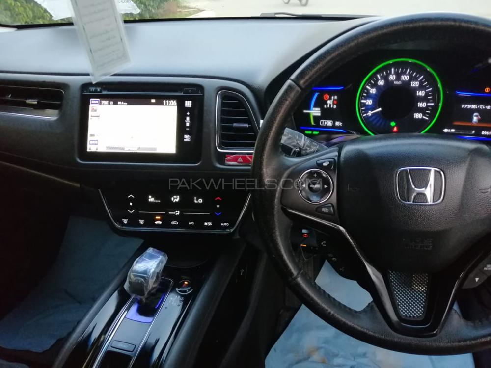 Honda Vezel 2013 for Sale in Karachi Honda Vezel 2013 for Sale in Karachi Image-10