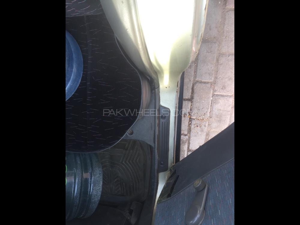 Suzuki Cultus 2001 for Sale in Lahore Suzuki Cultus 2001 for Sale in Lahore Image-14