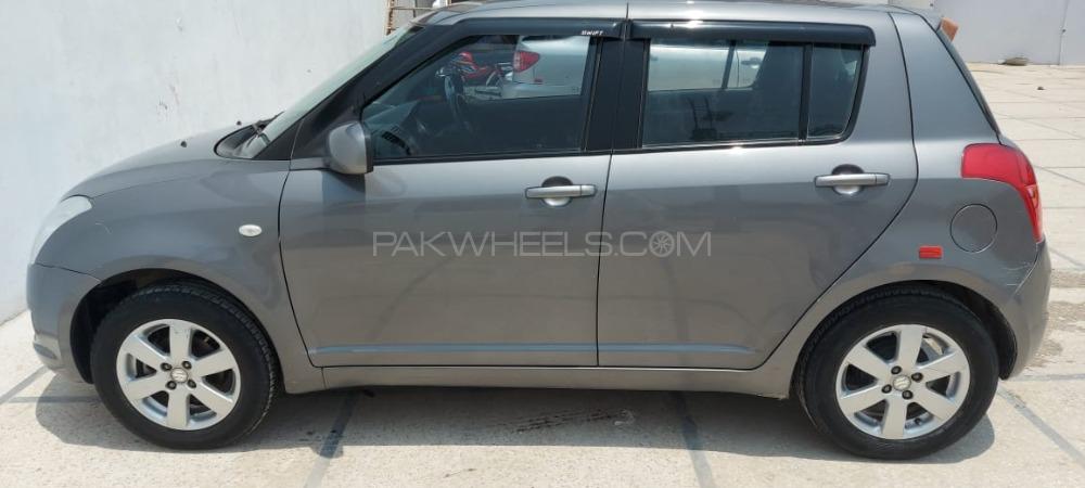 Suzuki Swift 2013 for Sale in Peshawar Suzuki Swift 2013 for Sale in Peshawar Image-2