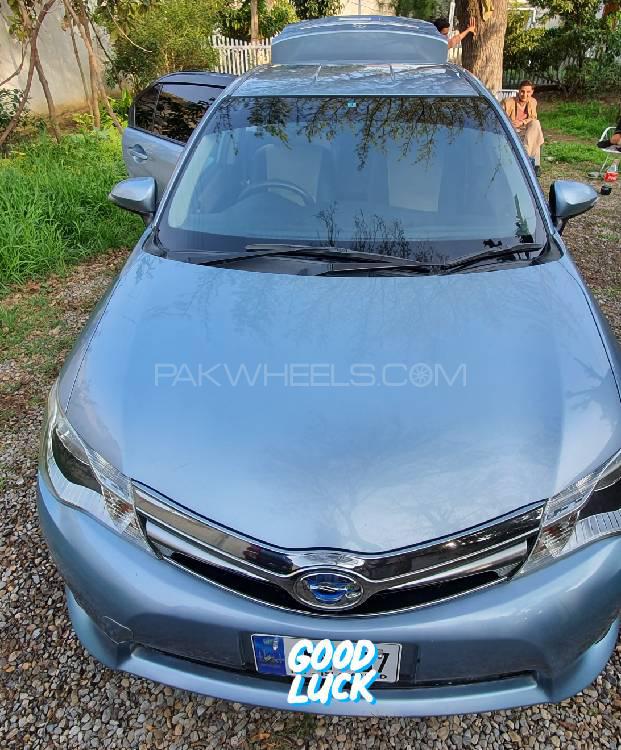 Toyota Corolla Axio 2014 for Sale in Kohat Image-1