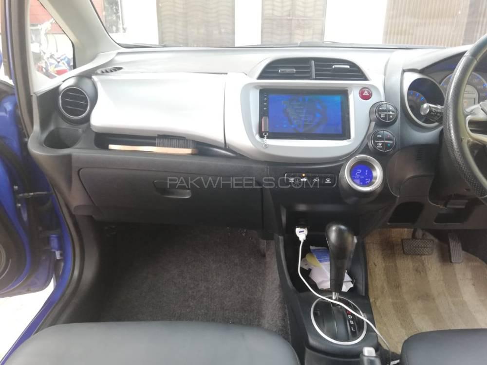 Honda Fit 2012 for Sale in Lahore Honda Fit 2012 for Sale in Lahore Image-8