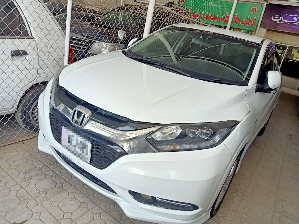 Honda Vezel 2015 for Sale in Islamabad Image-1