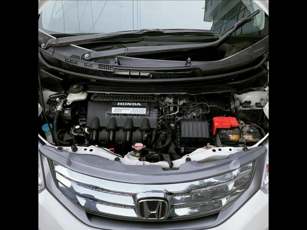 Honda Freed 2013 for Sale in Karachi Honda Freed 2013 for Sale in Karachi Image-12