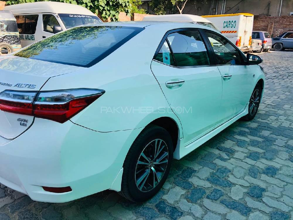 ٹویوٹا کرولا 2018 for Sale in ملتان ٹویوٹا کرولا 2018 for Sale in ملتان Image-5