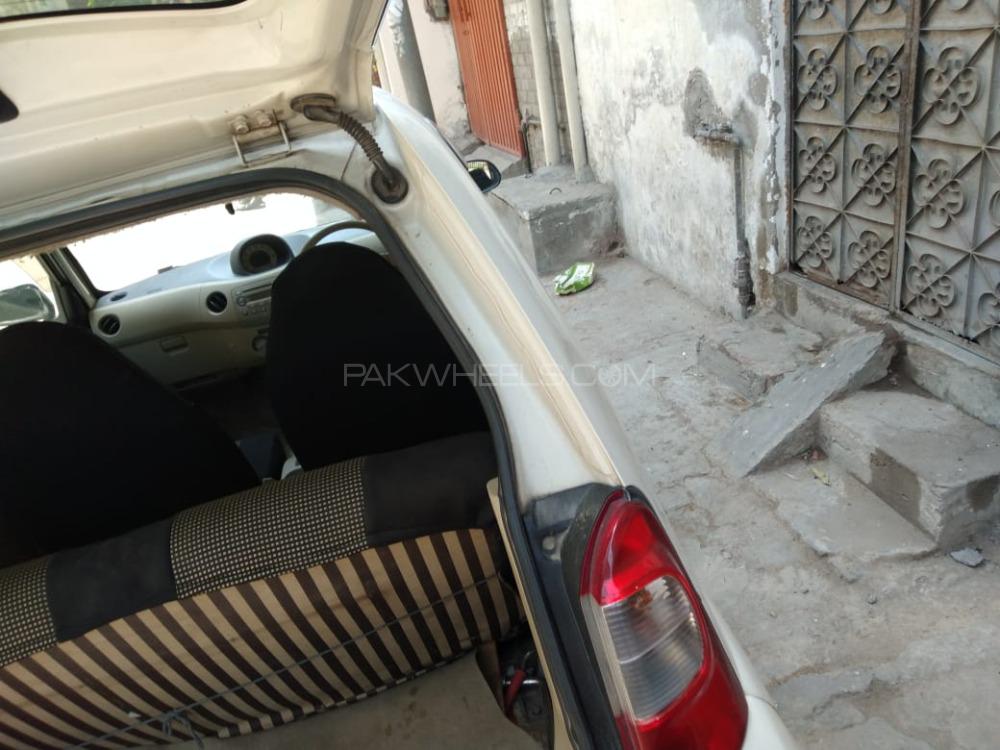 Daihatsu Esse 2007 for Sale in Lahore Daihatsu Esse 2007 for Sale in Lahore Image-4